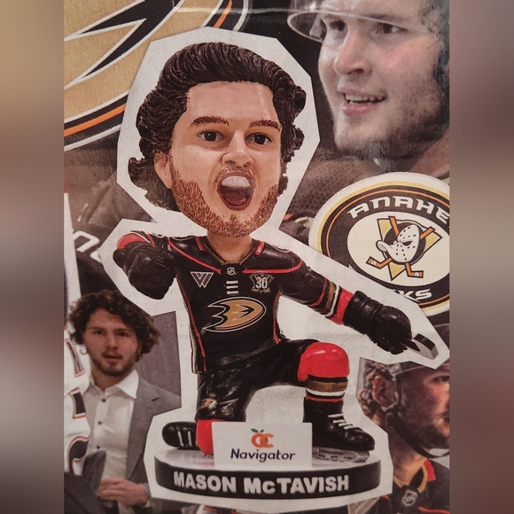 COPY - Anaheim ducks Mason Mctavish bobble head #23 - Picture 3 of 3
